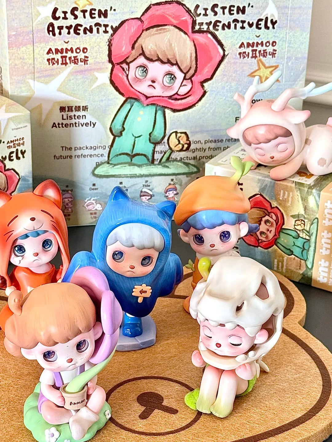 AUMOO "Listen Attentively" Series - The Secret Keeper Mystery Figure: Share Your Heart with AUMOO